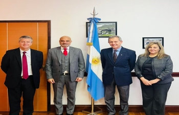 El Embajador Dinesh Bhatia se reunió con el Presidente y miembros del Directorio de la Autoridad Regulatoria Nuclear